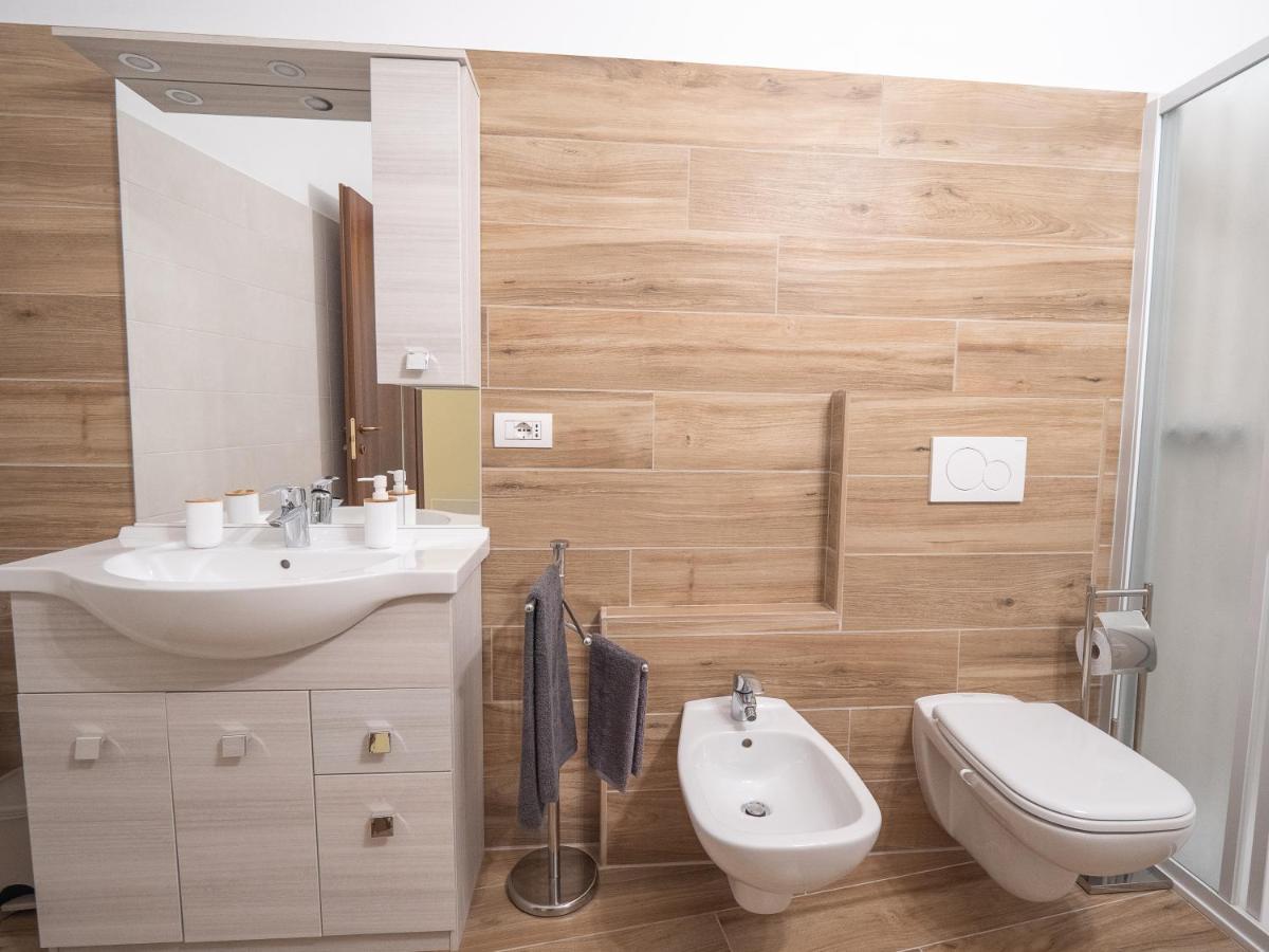 Camelia House Apartman Bellano Kültér fotó